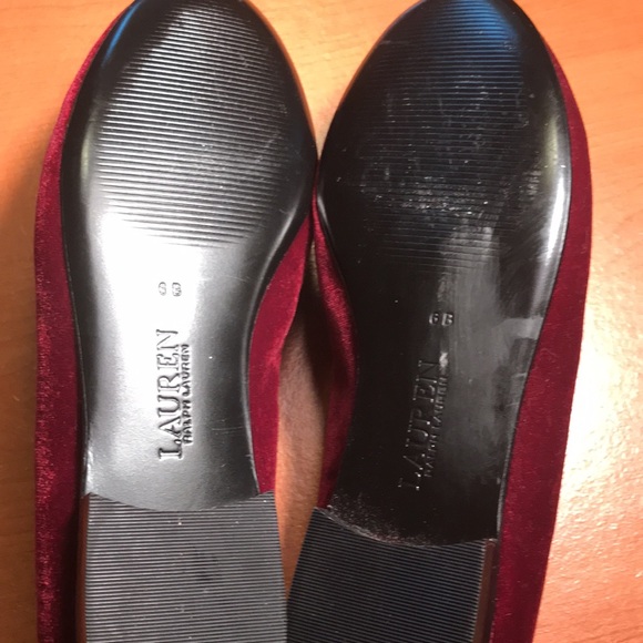 Women’s size 6 Lauren Ralph Lauren loafers. - Picture 4 of 5